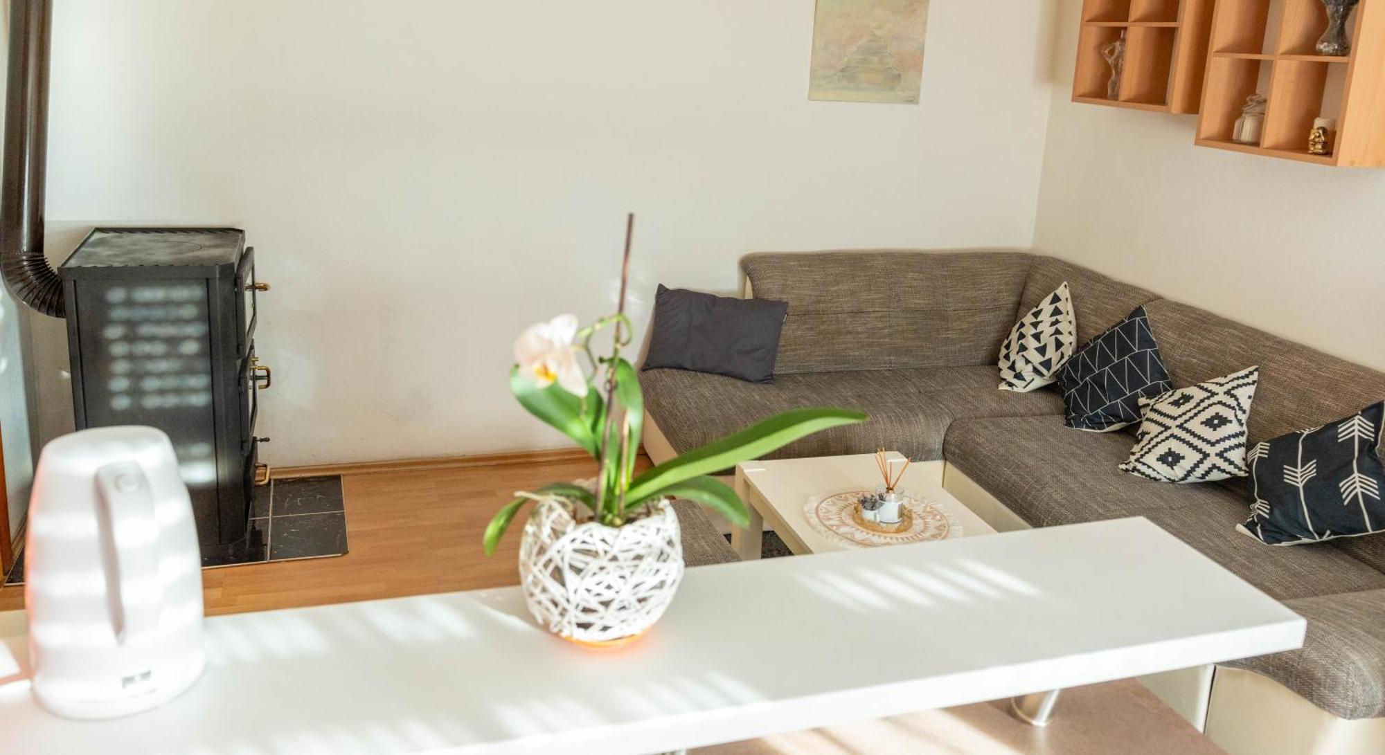 Apartman Lili Книн Экстерьер фото